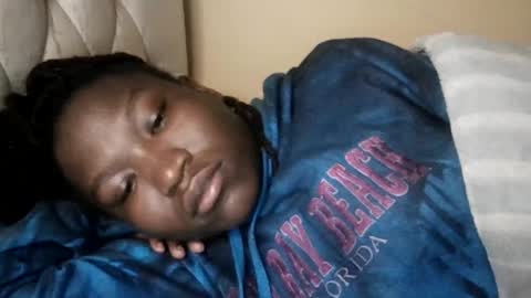 Snapshot of olwami4 chatting on 07-12-26, 01:18 olwami4 online show from 07-12-26, 01:18