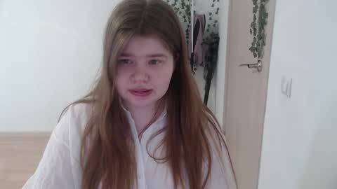  MellY  online show from 03-04-26, 09:59