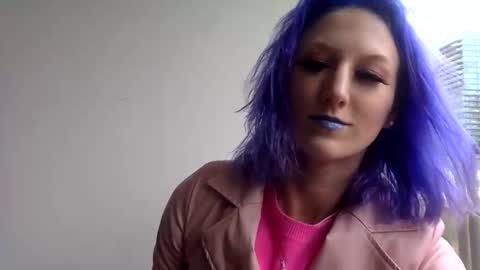 omilk online show from 12-12-24, 06:42