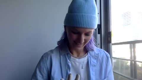 omilk online show from 12-20-24, 05:08