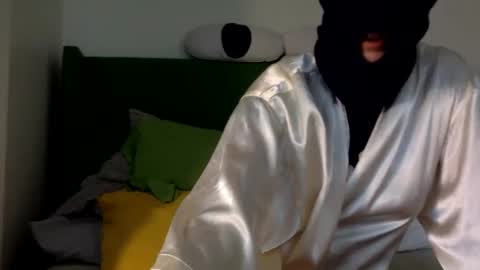 omilk online show from 12-27-24, 08:50