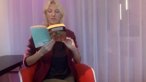 omilk online show from 09-08-25, 02:49