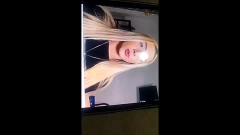 Snapshot of onder950105 chatting on 06-06-26, 07:29 onder950105 online show from 06-06-26, 07:29