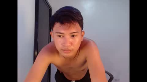 Snapshot of onebigloadxxx chatting on 03-28-26, 11:43 Wyn Will serve you and be your slave online show from 03-28-26, 11:43