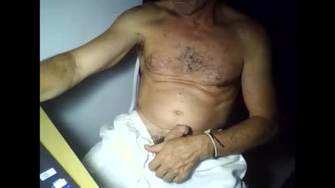 Snapshot of oneeedge chatting on 11-24-25, 07:46 Edge online show from 11-24-25, 07:46