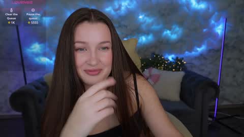 L A Y A online show from 02-05-25, 08:25