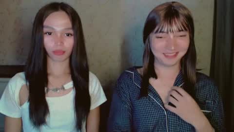 Snapshot of onelesslonelygirl69 chatting on 06-28-26, 01:39 KLIER online show from 06-28-26, 01:39
