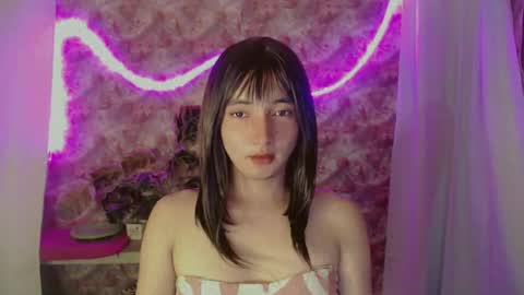 Snapshot of onelesslonelygirl69 chatting on 06-30-26, 03:13 KLIER online show from 06-30-26, 03:13