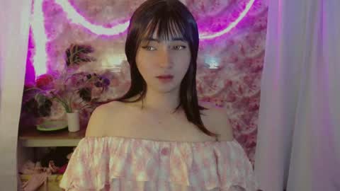 Snapshot of onelesslonelygirl69 chatting on 07-05-26, 04:58 KLIER online show from 07-05-26, 04:58