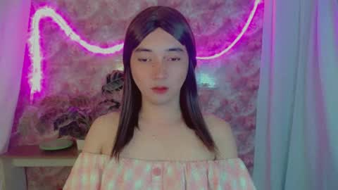 Snapshot of onelesslonelygirl69 chatting on 07-19-26, 03:21 KLIER online show from 07-19-26, 03:21