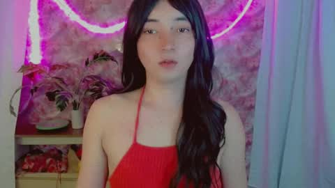 Snapshot of onelesslonelygirl69 chatting on 07-22-26, 05:10 KLIER online show from 07-22-26, 05:10