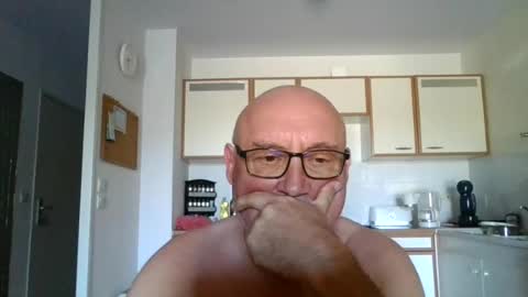 Snapshot of onemoretimebis chatting on 07-03-26, 08:21 Onemoretimebis online show from 07-03-26, 08:21
