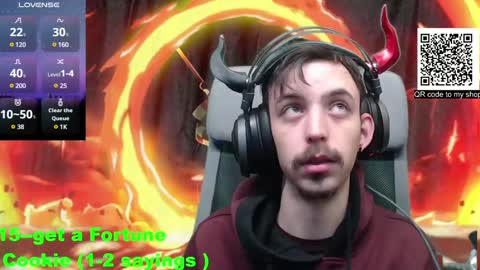 Snapshot of oni_hoshi chatting on 12-24-24, 08:33 Oni hoshi online show from 12-24-24, 08:33