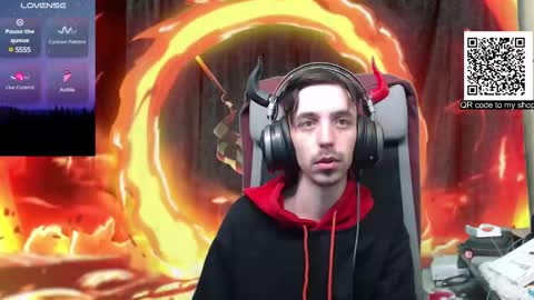 Snapshot of oni_hoshi chatting on 03-09-25, 11:25 Oni hoshi online show from 03-09-25, 11:25