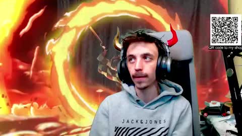 Snapshot of oni_hoshi chatting on 03-11-25, 06:41 Oni hoshi online show from 03-11-25, 06:41