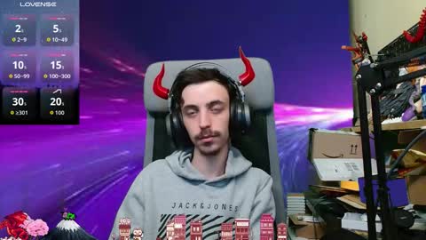 Snapshot of oni_hoshi chatting on 10-11-25, 04:49 Oni hoshi online show from 10-11-25, 04:49