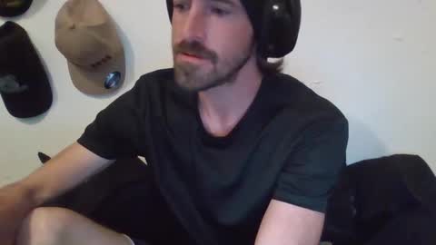 Snapshot of oniyoshiken chatting on 09-09-25, 06:18 oniyoshiken online show from 09-09-25, 06:18