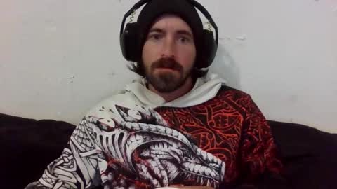 Snapshot of oniyoshiken chatting on 10-18-25, 09:26 oniyoshiken online show from 10-18-25, 09:26