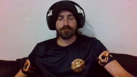 Snapshot of oniyoshiken chatting on 10-19-25, 04:51 oniyoshiken online show from 10-19-25, 04:51