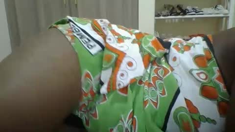 Snapshot of onlinebestie chatting on 12-11-24, 04:53 Ella online show from 12-11-24, 04:53
