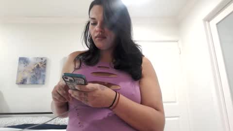 Snapshot of only1jtreasure chatting on 03-08-25, 01:28 Only1JTreasure online show from 03-08-25, 01:28