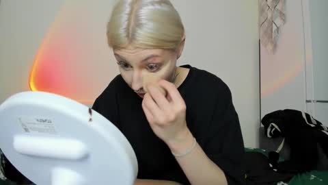 Iva online show from 10-27-25, 12:53