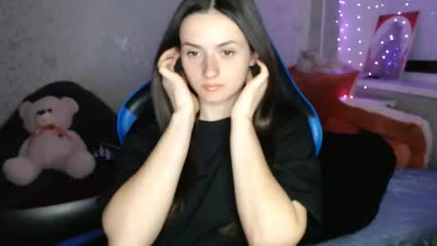 Amalia online show from 03-26-26, 06:13