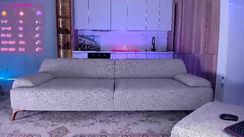 Amelia online show from 03-09-25, 03:16