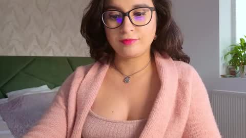 Snapshot of onlyella92_ chatting on 10-31-25, 10:49 onlyella92_ online show from 10-31-25, 10:49