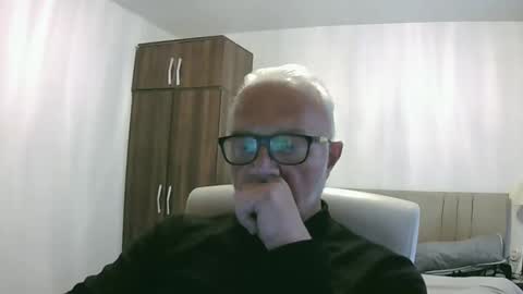 Snapshot of onlyfunwithyou chatting on 05-14-26, 05:20 Onlyfunwithyou online show from 05-14-26, 05:20