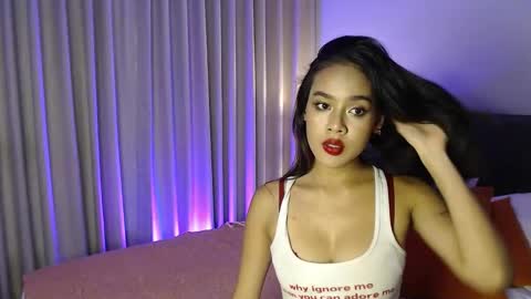 Lily Peach  -   online show from 10-08-25, 10:02