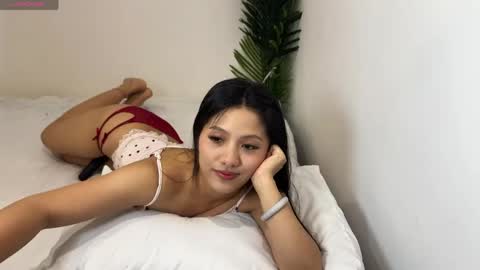 Snapshot of onlylookatu chatting on 05-22-26, 05:51 ku ku online show from 05-22-26, 05:51