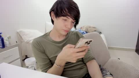 Snapshot of onlysergio chatting on 07-27-26, 04:52 Sergio online show from 07-27-26, 04:52
