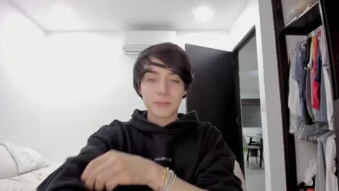 Snapshot of onlysergio chatting on 07-28-26, 07:15 Sergio online show from 07-28-26, 07:15