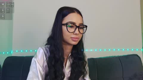 Snapshot of onlyxandra7 chatting on 01-18-25, 08:20 Xandra online show from 01-18-25, 08:20