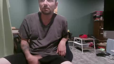 Snapshot of ontharise34 chatting on 05-08-26, 02:11 ontharise34 online show from 05-08-26, 02:11