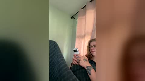 oohlarae22 online show from 07-02-26, 12:55