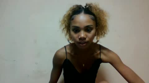 Snapshot of oooosoavizara chatting on 06-30-26, 12:06 oooosoavizara online show from 06-30-26, 12:06