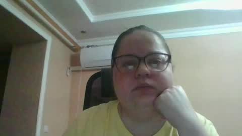 Snapshot of opiumvelour chatting on 06-10-26, 06:18 opiumvelour online show from 06-10-26, 06:18