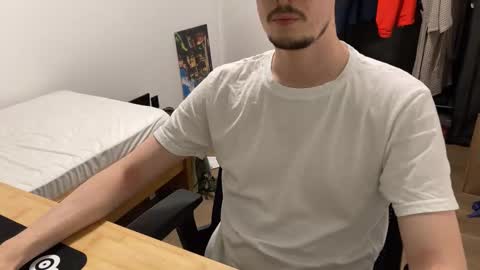 Snapshot of orders19 chatting on 11-27-25, 05:59 Woody online show from 11-27-25, 05:59