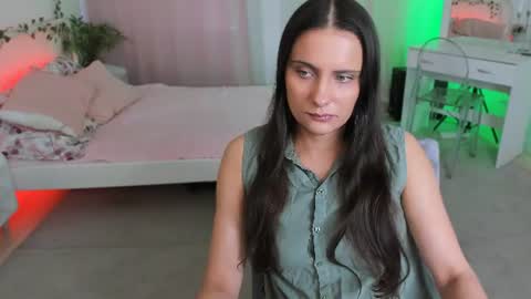 Snapshot of orfeya_one chatting on 06-22-26, 11:29 Orfeya online show from 06-22-26, 11:29