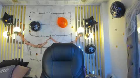 oriana_gh online show from 10-19-25, 03:29