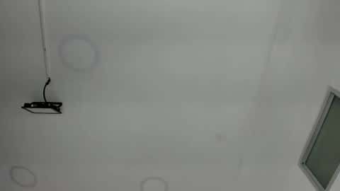 Miss Guzman  online show from 09-28-25, 10:15