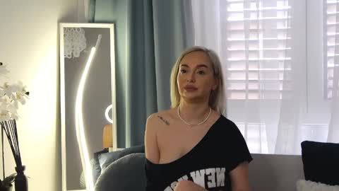 Snapshot of orianawade chatting on 05-13-26, 05:49 orianawade online show from 05-13-26, 05:49