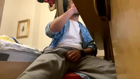 orik83 online show from 11-04-25, 08:19