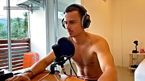 Fansly and Instagram -  online show from 11-12-25, 10:26