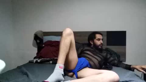 Snapshot of orm9318 chatting on 11-07-25, 11:32 Orm93 online show from 11-07-25, 11:32