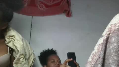 ornellahhh online show from 10-05-25, 05:33