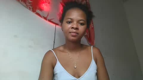 ornellahhh online show from 10-26-25, 10:32