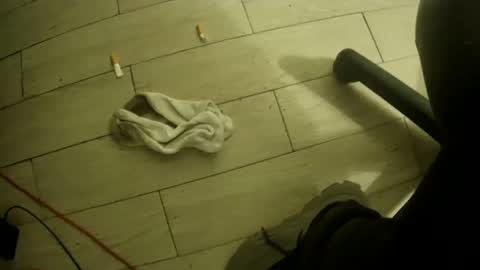 Snapshot of orobrus chatting on 01-08-25, 11:19 Oroborus online show from 01-08-25, 11:19